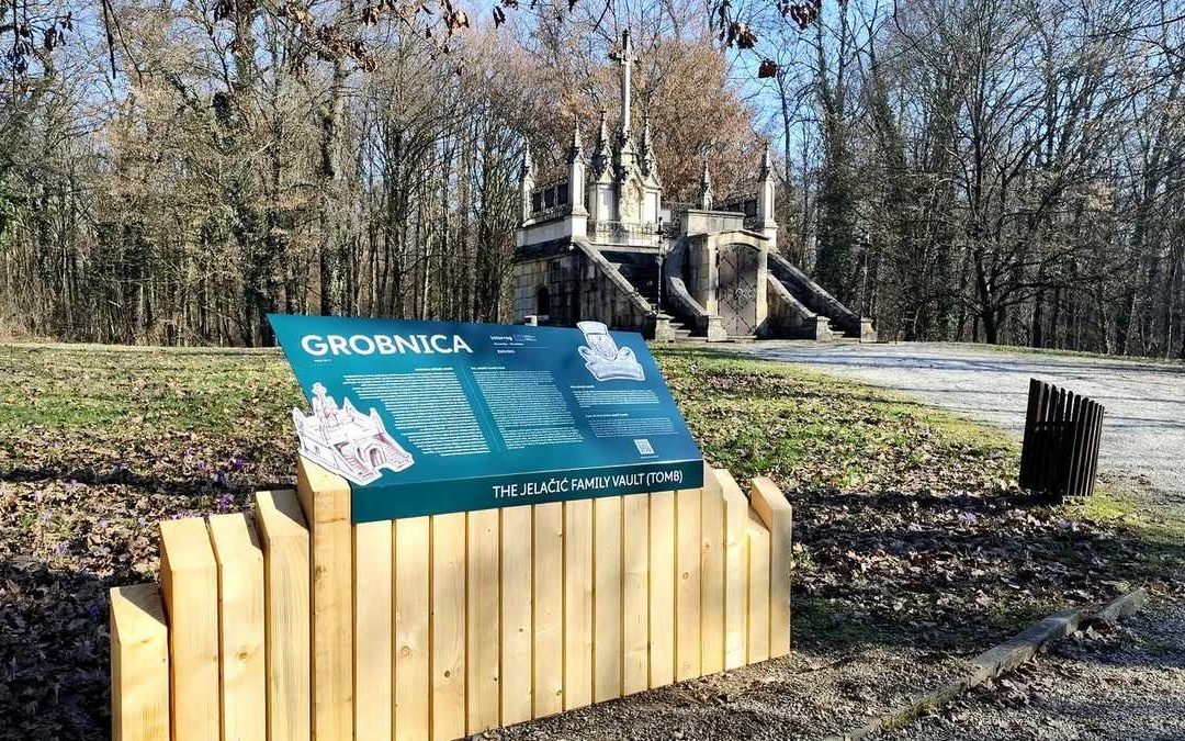 Turističke ploče – Novi dvori
